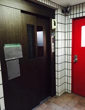 パインヒルズビルの外観