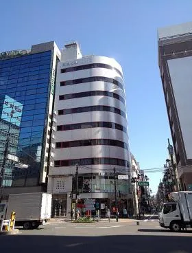 前田ビルの外観