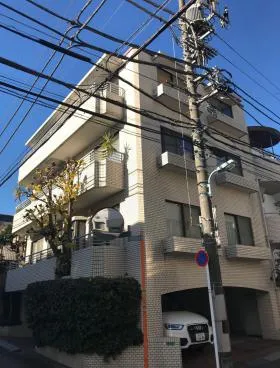 東山ホームズの外観