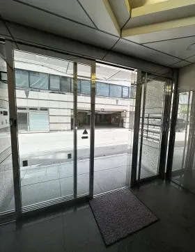 神田石川ビルの外観
