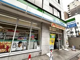 ファミリーマート
