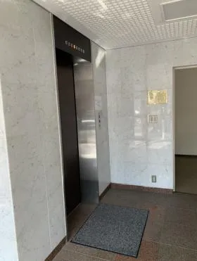 安藤恒産ビルの外観