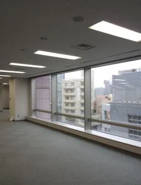 青葉六本木ビルの外観