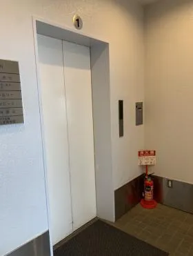 メディコムさいたま新都心ビルの外観