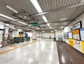 総武線快速「馬喰町駅」