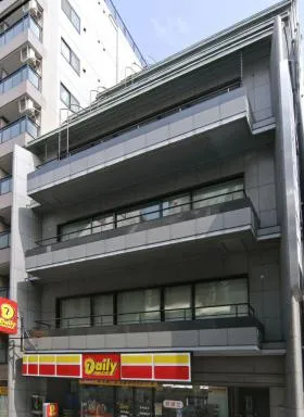 近江会館ビルの外観