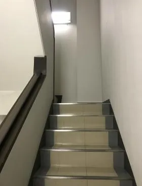 KYYビルの外観