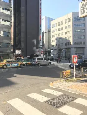 KYYビルの外観