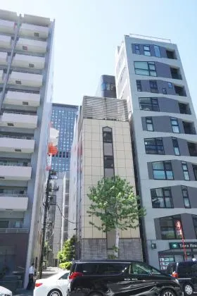 オルビス芝パークビルの外観