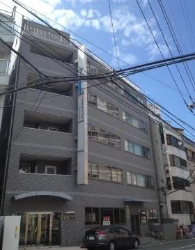 藤蔵ロイヤルビルの外観