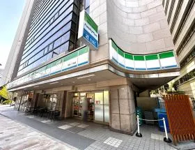 ファミリーマート