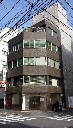 大松ビルの外観