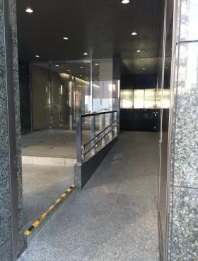 東京建物室町ビルの外観
