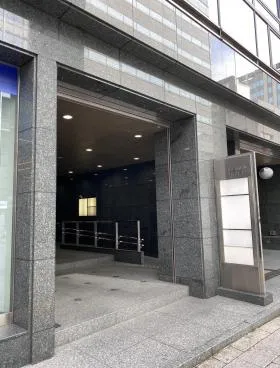 東京建物室町ビルの外観