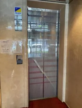 エバー室町ビルの外観