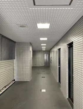 KAMONビルの外観
