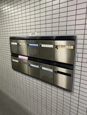 KAMONビルの外観
