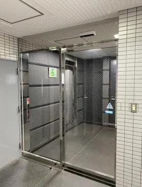 KAMONビルの外観