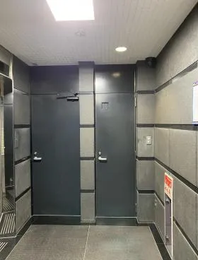 KAMONビルの外観