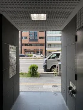 KAMONビルの外観