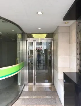 サトクラ曙橋ビルの外観