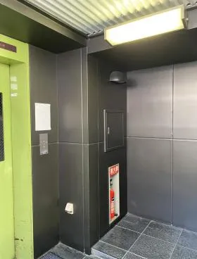 新福神ビルの外観