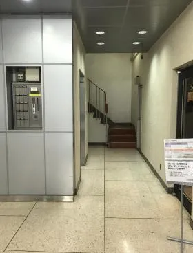 東味ビルの外観