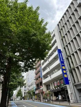 UKビルの外観