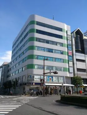 熊谷駅前ビルの外観
