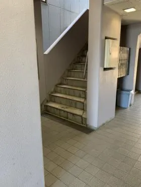すずらん館ビルの外観