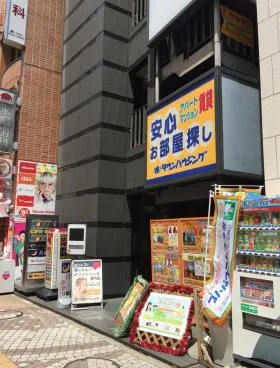 東栄アネックスビルの外観