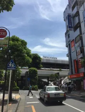 東栄アネックスビルの外観