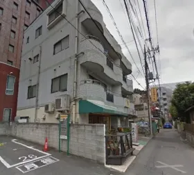クレセント小山ビルの外観