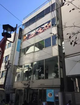 丸藤ビルの外観