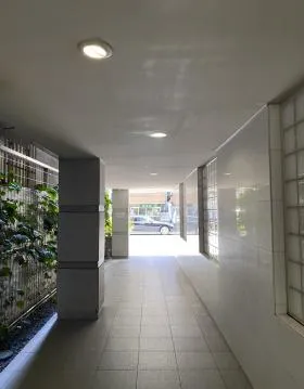 鈴与日本橋ビルの外観