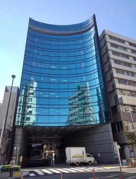 JRE南池袋(旧:池袋YS)ビルの外観