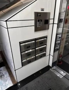 鳥近ビルの外観