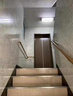 麹町田村ビルの外観