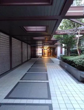 初台光山ビルの外観