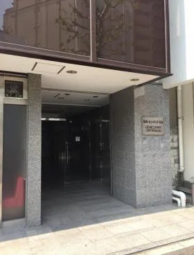 日本センヂミアビルの外観