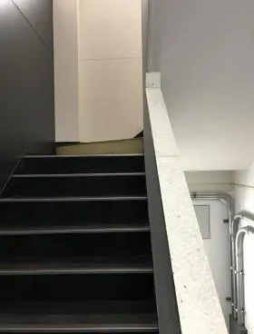 エキニア池袋ビルの外観