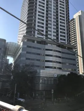 ラムザタワーの外観
