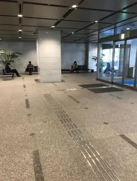 ラムザタワーの外観