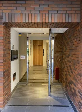 BRICK GATE 日本橋の外観