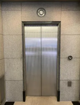 茅場町2丁目ビルの外観