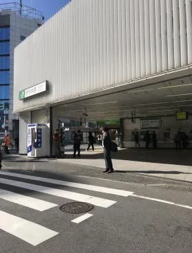HOUWAビルの外観