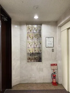 鈴木ビルの外観