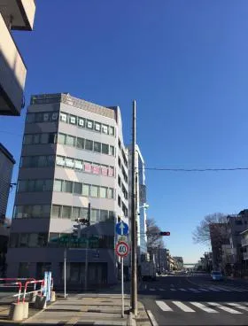 ワンライトビルの外観