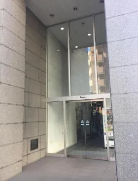 吉敷町スクエアビルの外観
