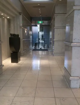 東栄ビルの外観